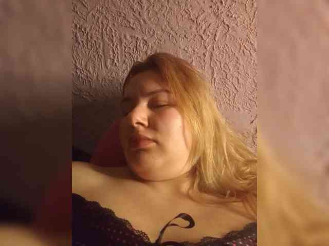 AvaQueen webcam