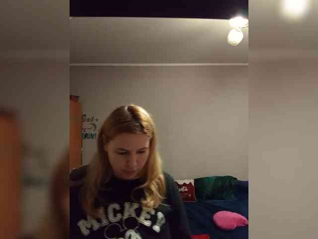 AvaQueen webcam