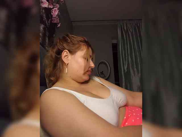 AvaQueen webcam