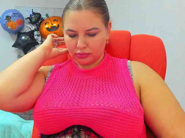 AvaQueen webcam