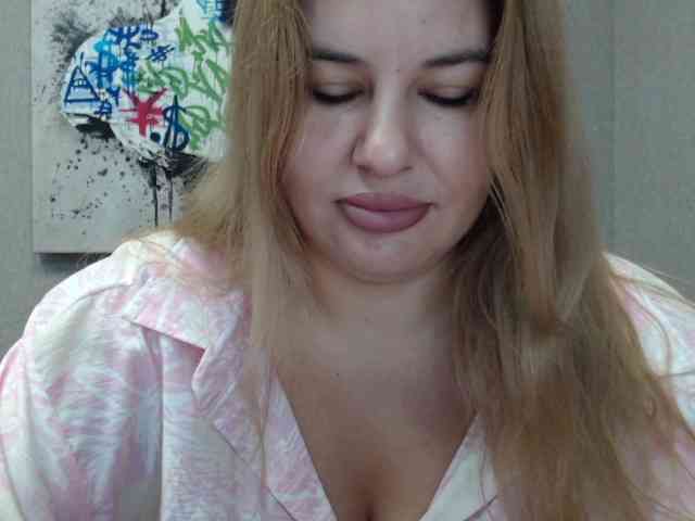 AvaQueen webcam