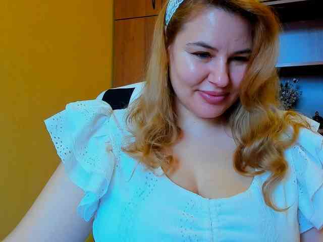 AvaQueen webcam