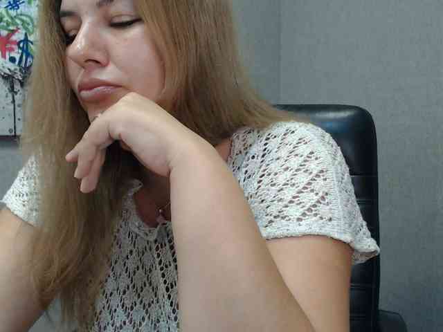 AvaQueen webcam