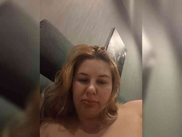 AvaQueen webcam