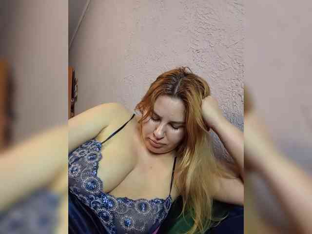 AvaQueen webcam