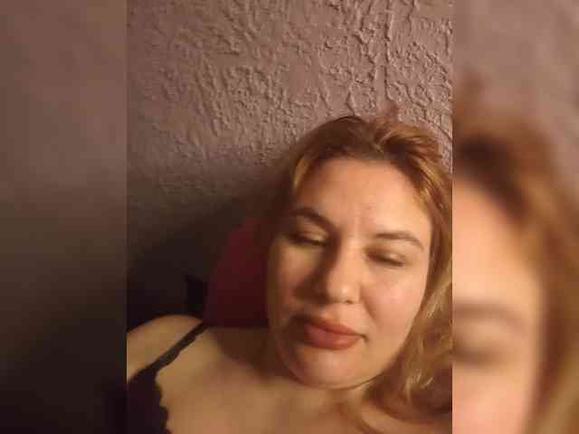 AvaQueen webcam