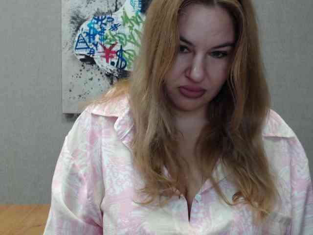 AvaQueen webcam