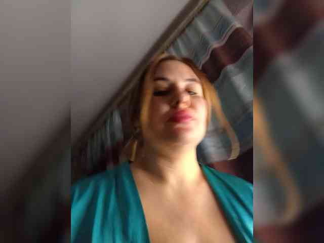 AvaQueen webcam