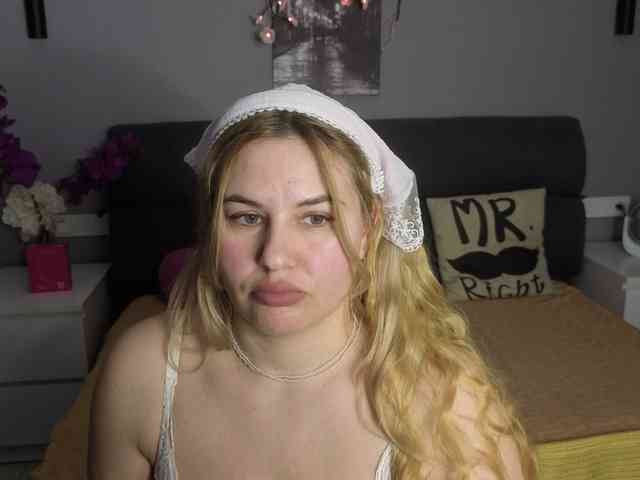 AvaQueen webcam