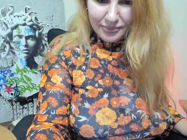 AvaQueen webcam
