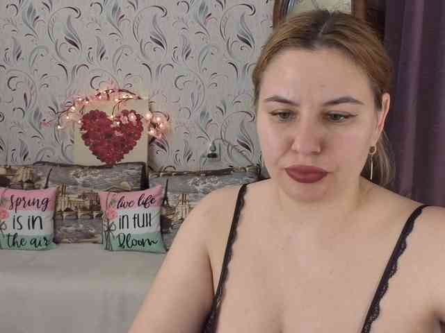AvaQueen webcam