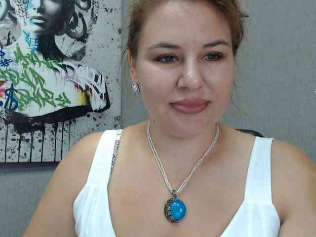 AvaQueen webcam