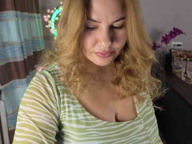 AvaQueen