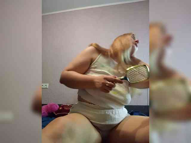 AvaQueen webcam