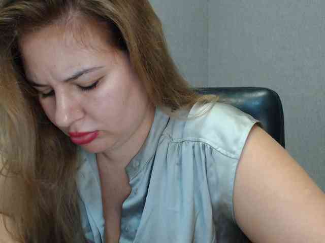 AvaQueen webcam