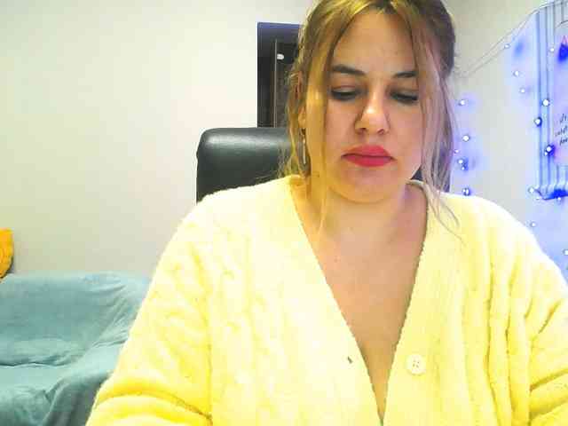 AvaQueen webcam