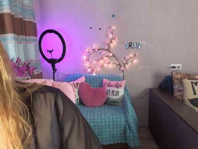 AvaQueen webcam