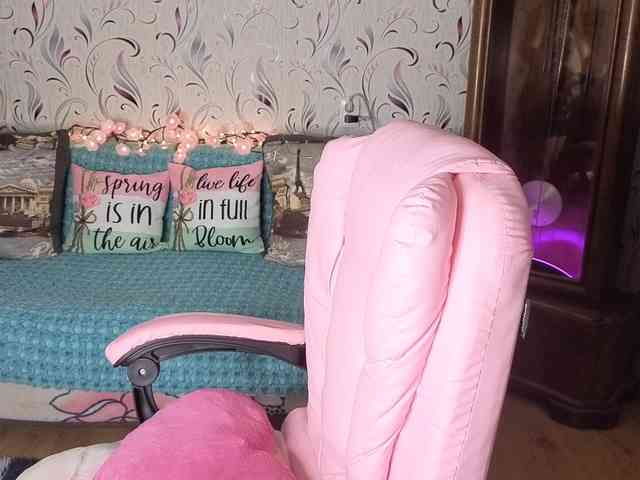 AvaQueen webcam