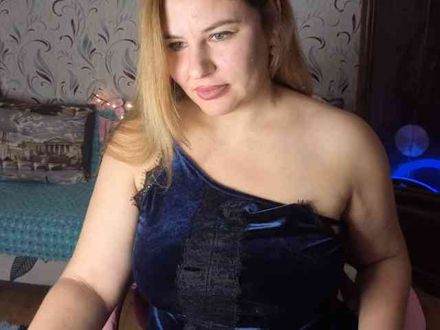 AvaQueen webcam