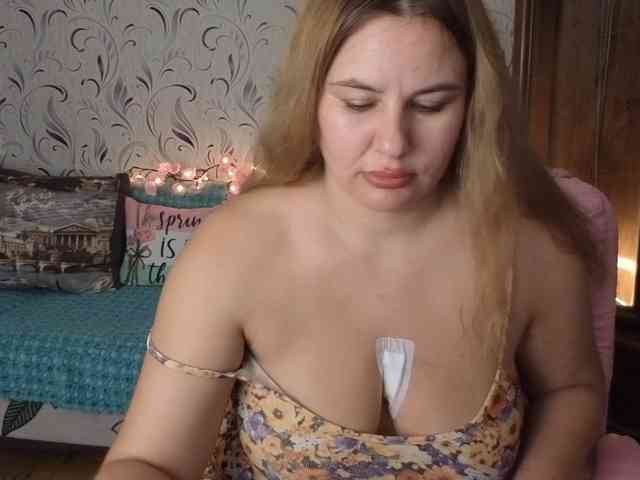 AvaQueen's webcam live show