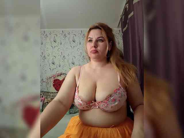 AvaQueen webcam