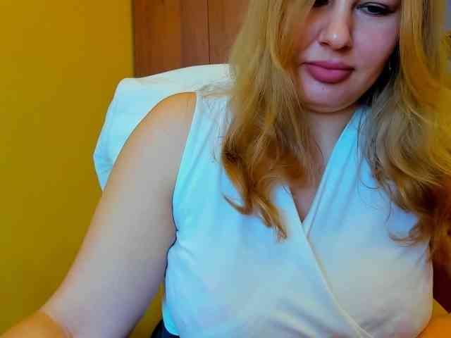 AvaQueen webcam