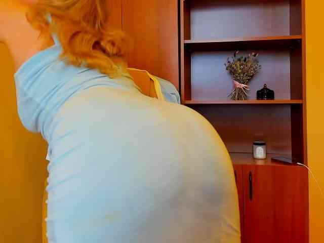 AvaQueen webcam