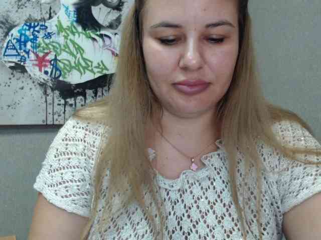 AvaQueen webcam