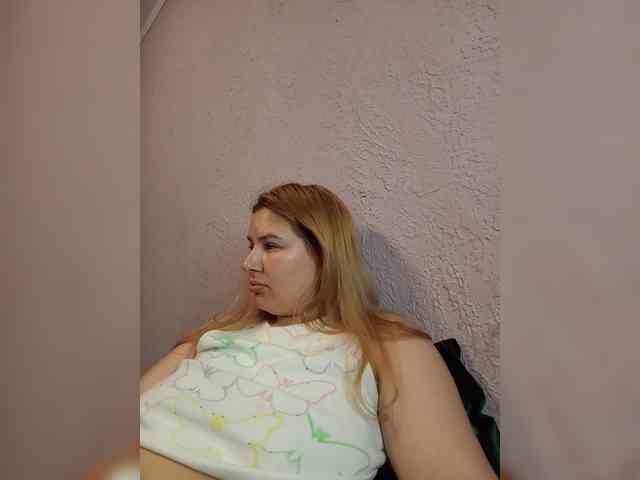 AvaQueen webcam