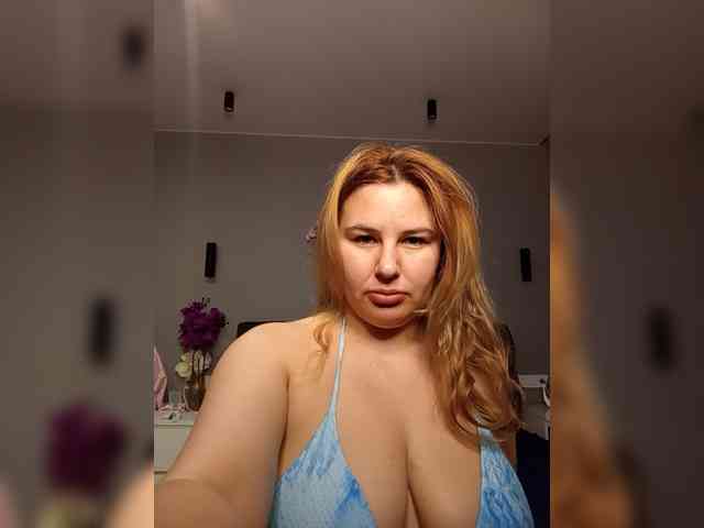 AvaQueen webcam