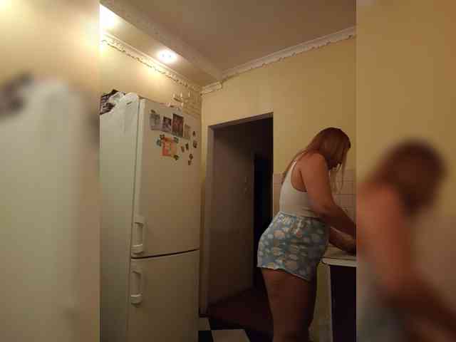 AvaQueen webcam