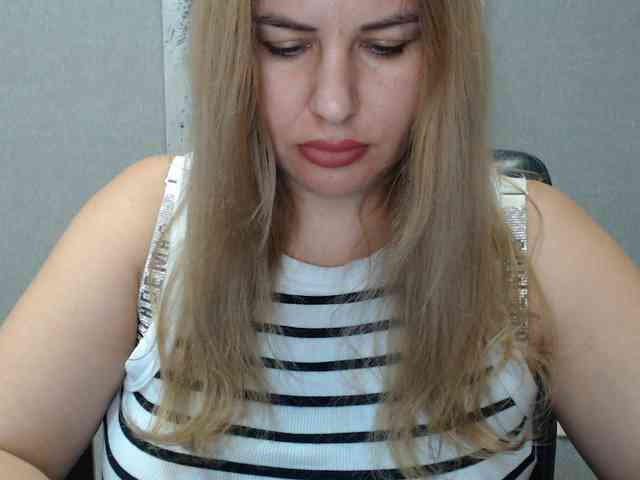 AvaQueen webcam