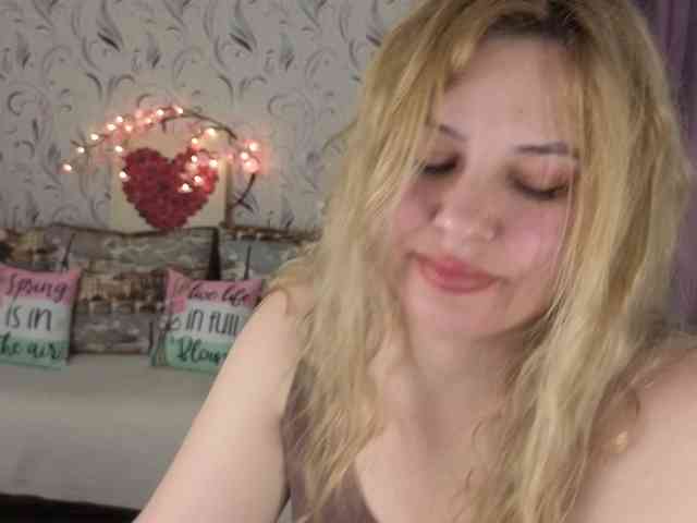 AvaQueen webcam