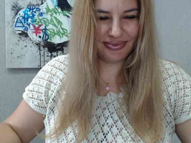 AvaQueen webcam