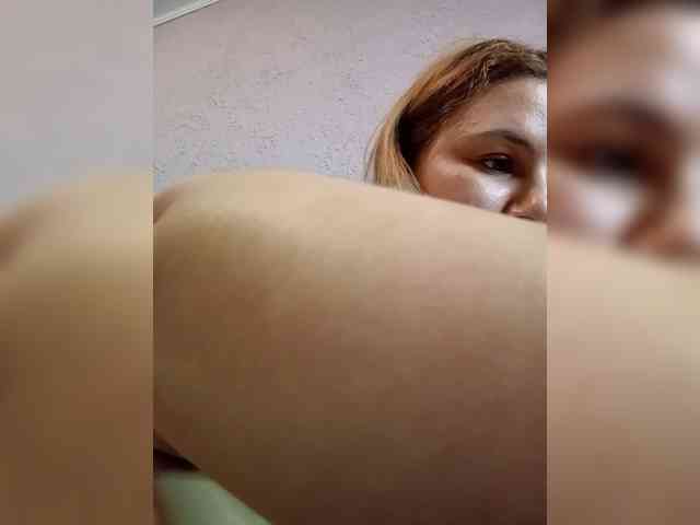 AvaQueen webcam