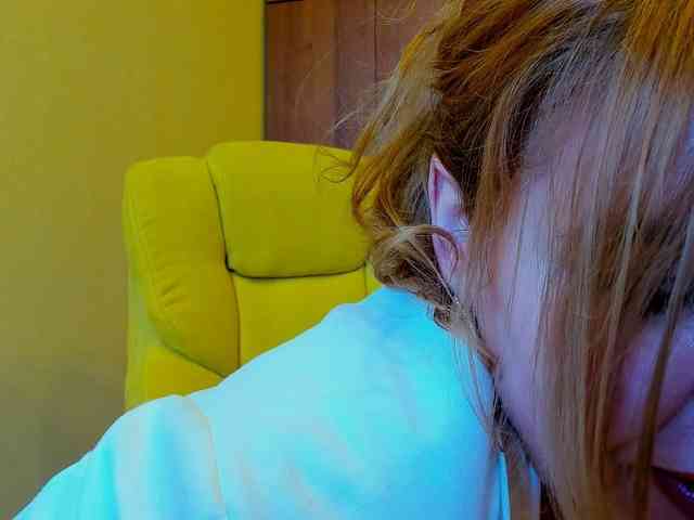 AvaQueen webcam