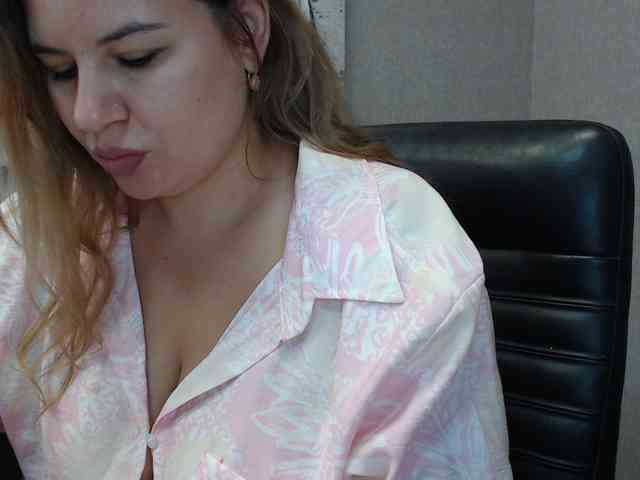 AvaQueen webcam