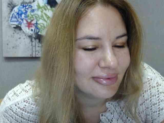 AvaQueen webcam