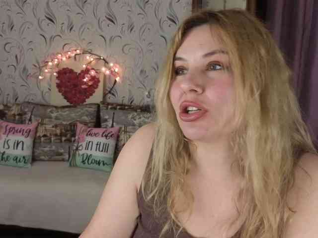 AvaQueen