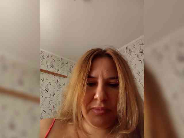 AvaQueen webcam