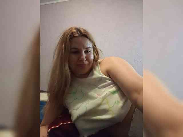 AvaQueen webcam