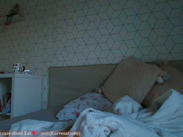 KatyaFods live cam on BongaCams