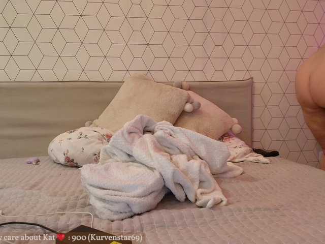 KatyaFods live cam on BongaCams
