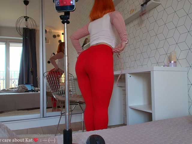 KatyaFods live webcam show
