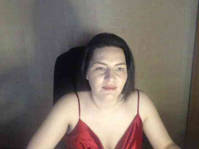 MajdaNicole webcam