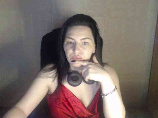 MajdaNicole webcam