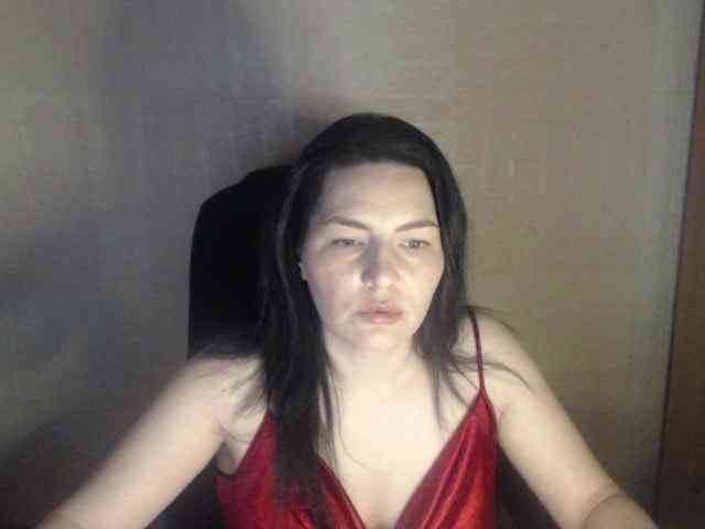 MajdaNicole webcam