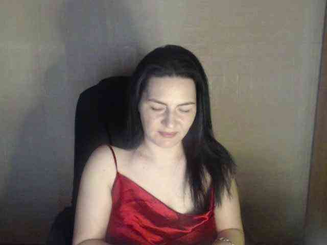 MajdaNicole webcam
