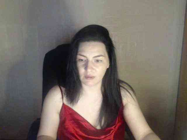 MajdaNicole webcam