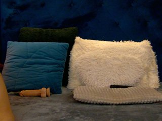 Ninna-Velvet Porn Show